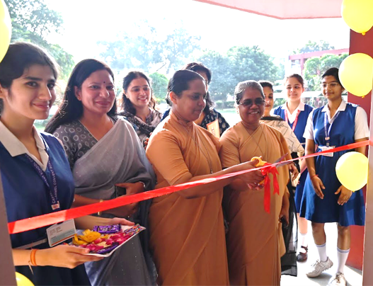 Carmel Organizes Annual Book Fair