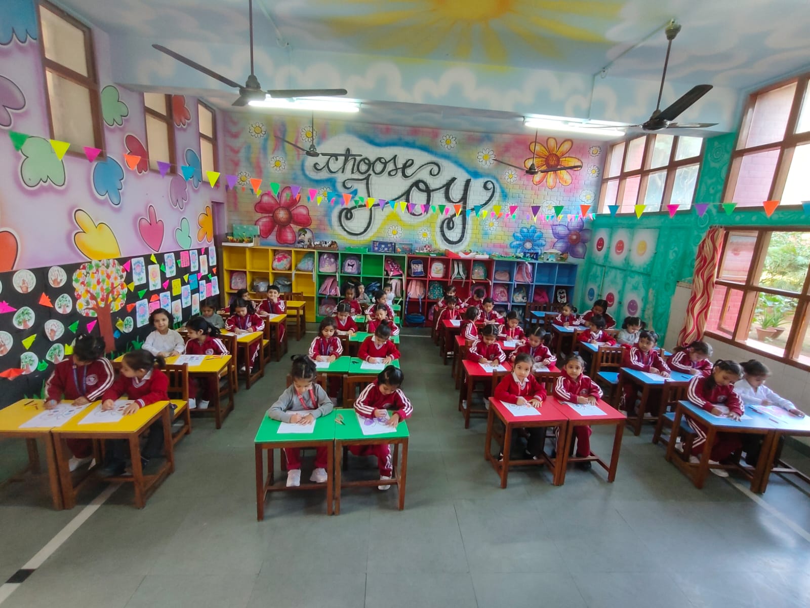 An Artistic Me-Nurturing Creativity in Little Hands